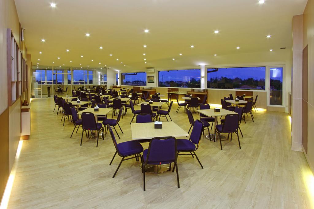 Ion Hotel Паданг Экстерьер фото